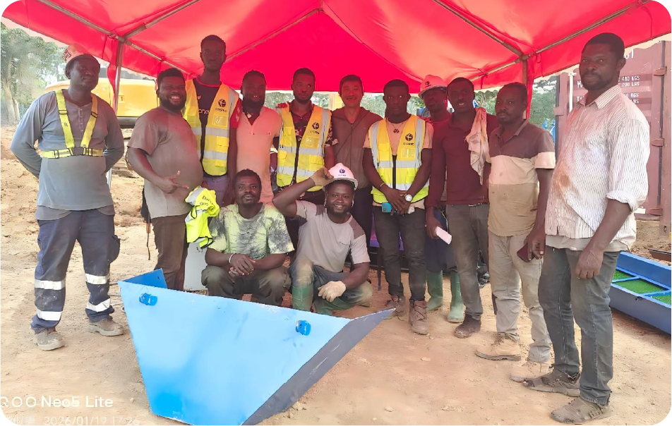 Mercury-free eco mining team